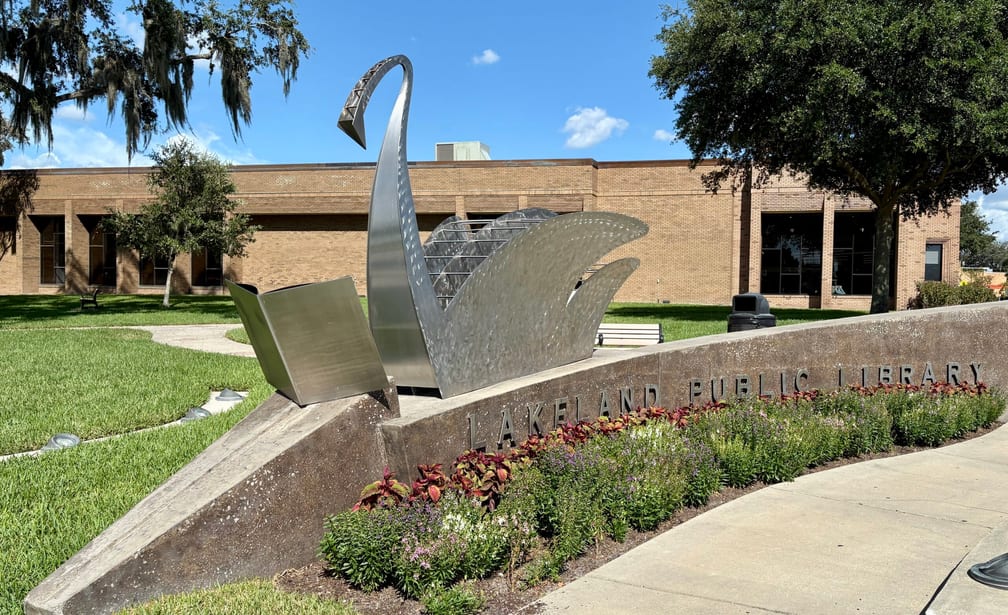 The Lakeland Public Library swan sculpture, photographed in Lakeland, FL